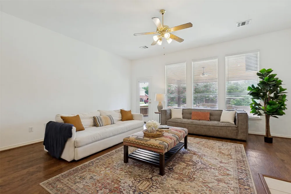 162 Shelby Trace Murphy, TX 75094