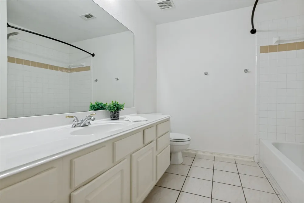 162 Shelby Trace Murphy, TX 75094