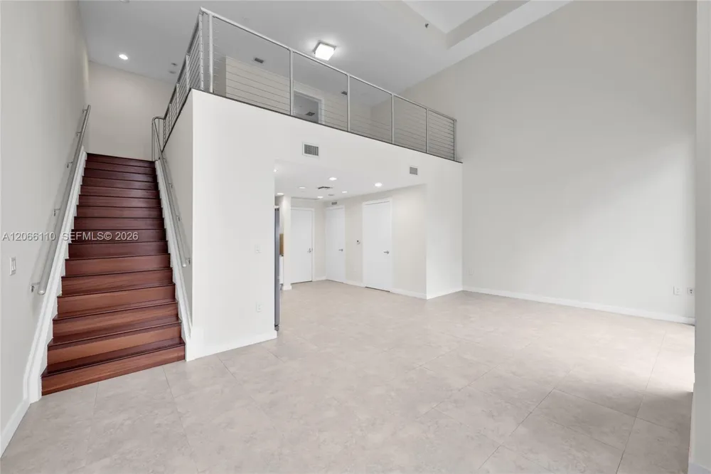 1060 Brickell Ave #815 Miami, FL 33131