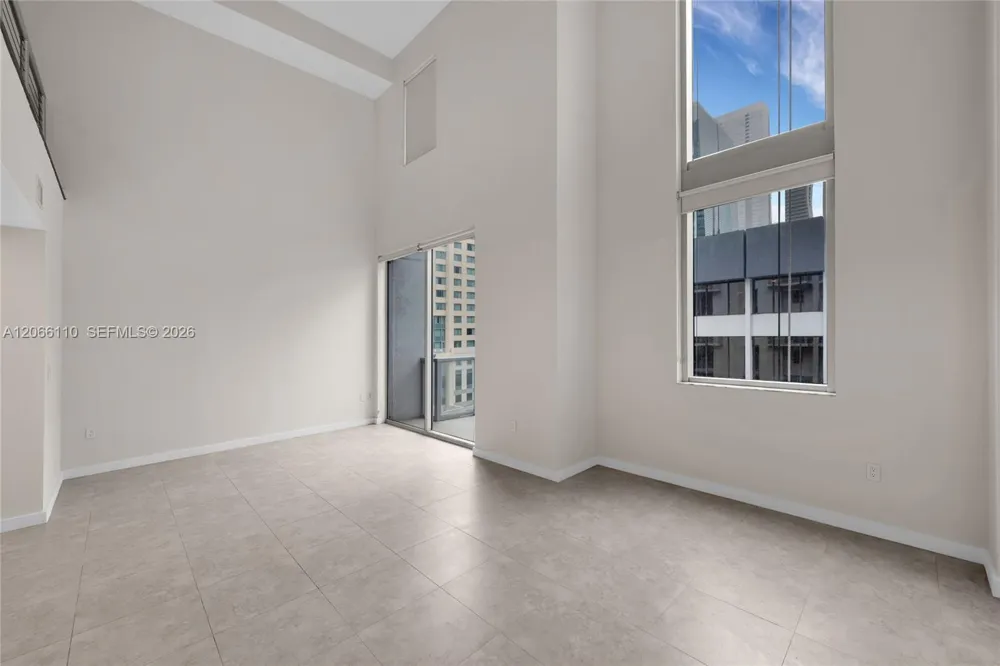 1060 Brickell Ave #815 Miami, FL 33131