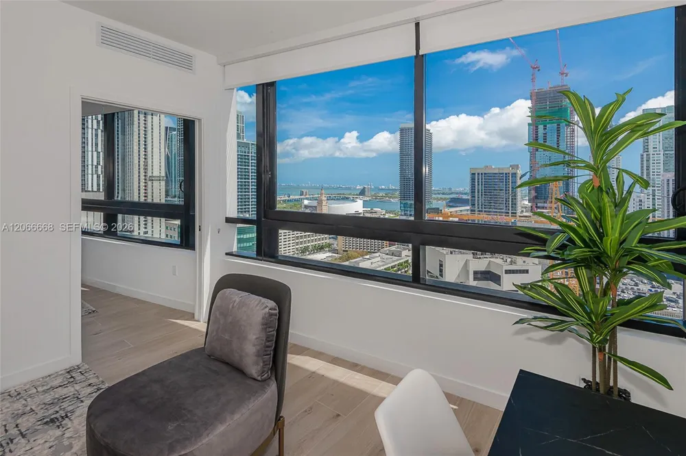 225 Miami Ave #2801 Miami, FL 33128