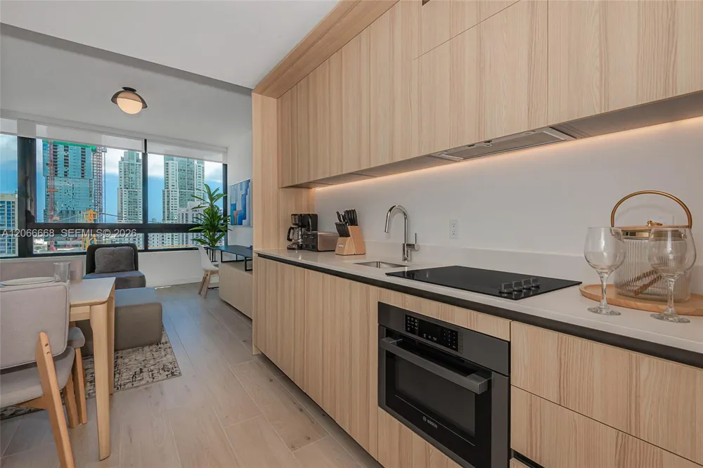 225 Miami Ave #2801 Miami, FL 33128