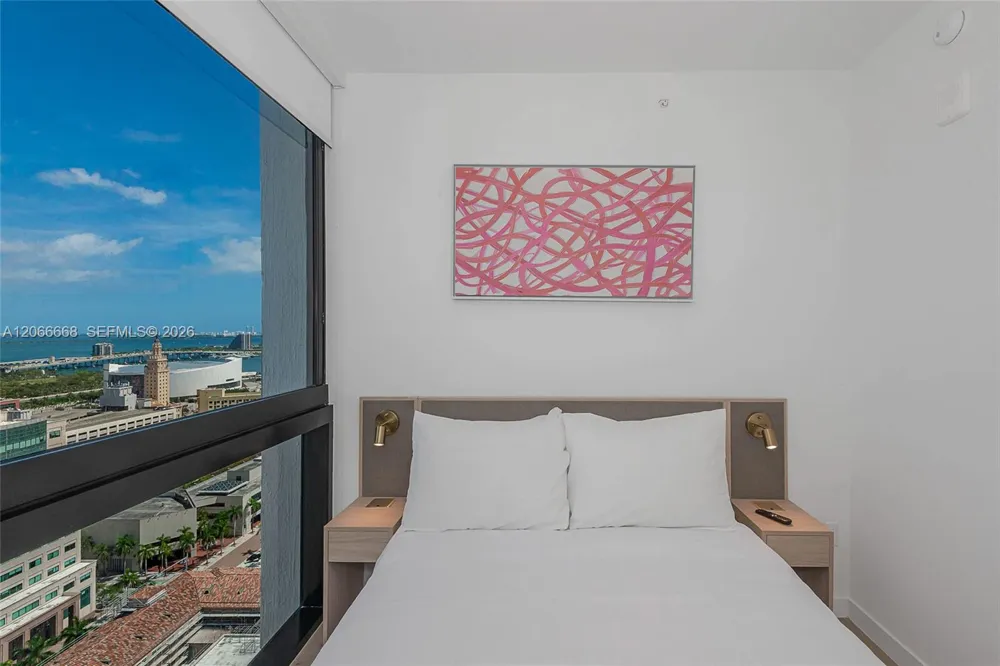 225 Miami Ave #2801 Miami, FL 33128