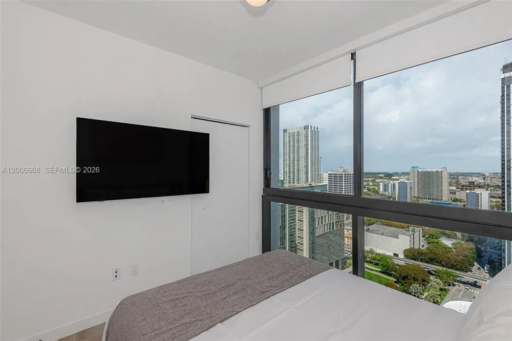 225 Miami Ave #2801 Miami, FL 33128