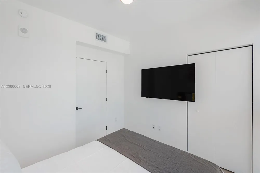225 Miami Ave #2801 Miami, FL 33128