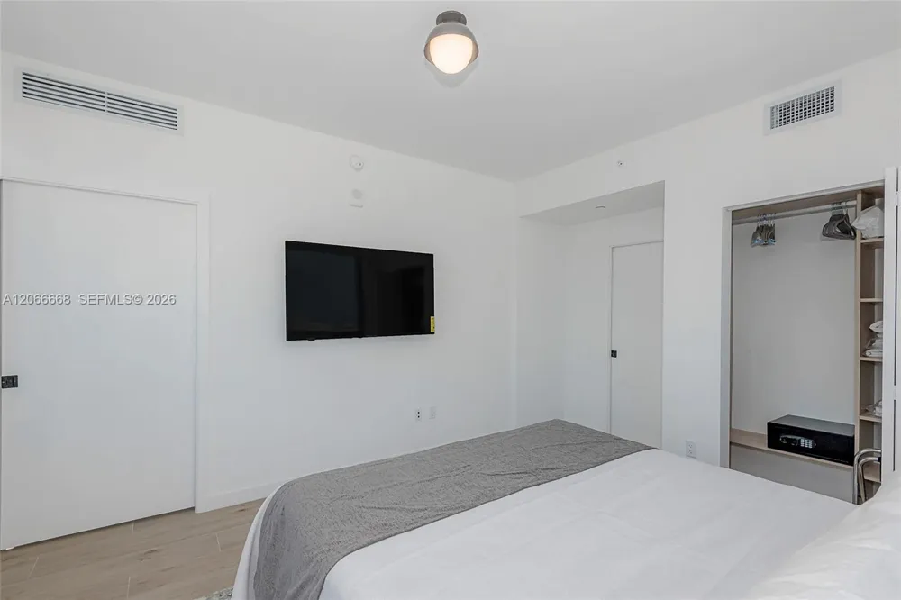 225 Miami Ave #2801 Miami, FL 33128