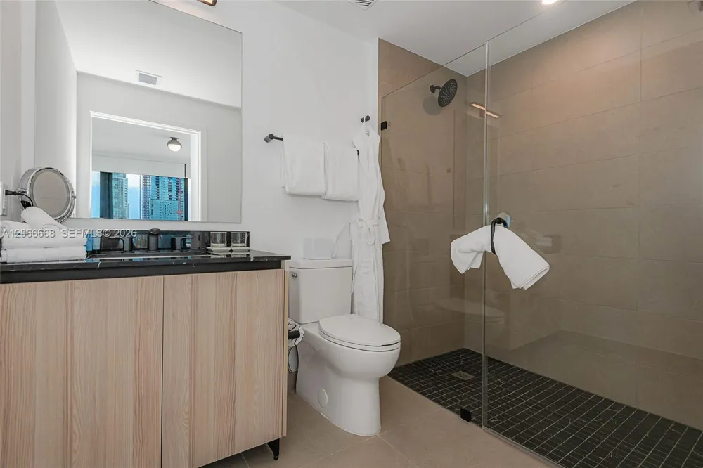 225 Miami Ave #2801 Miami, FL 33128