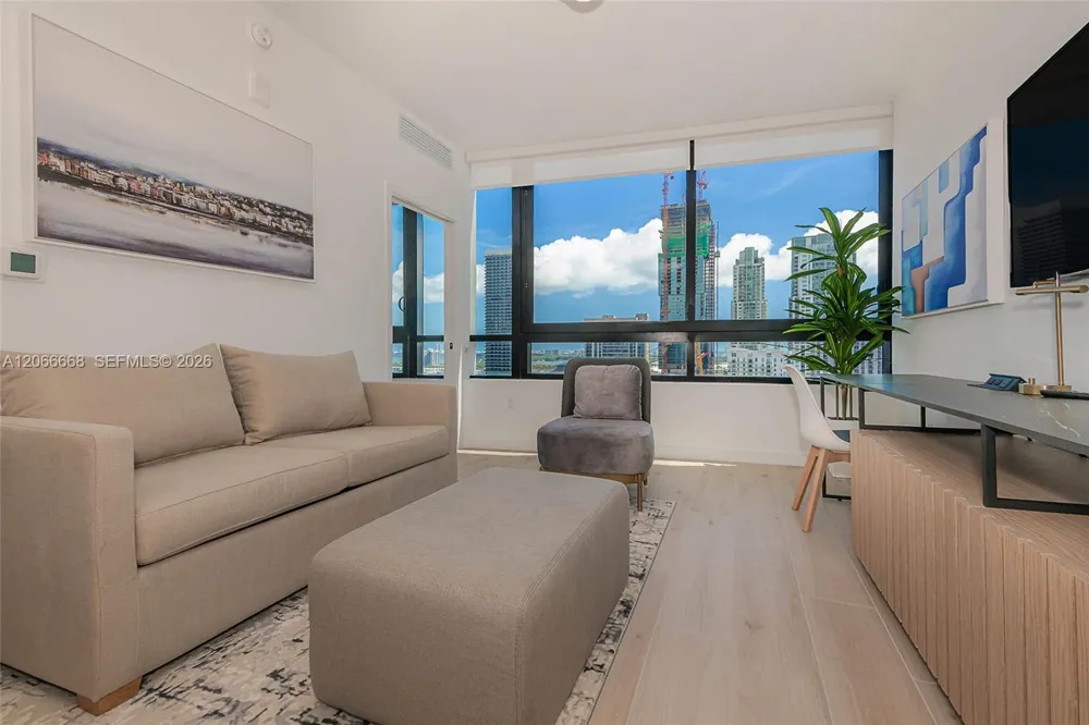 225 Miami Ave #2801 Miami, FL 33128