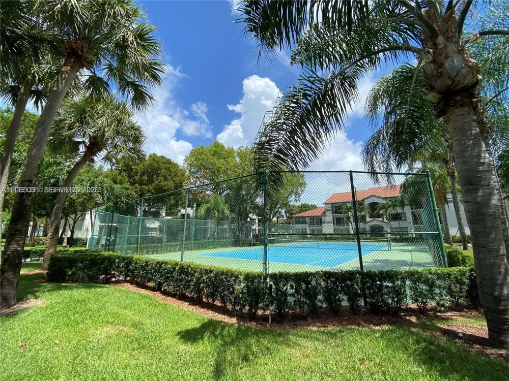 540 S Park Rd #14-9 Hollywood, FL 33021