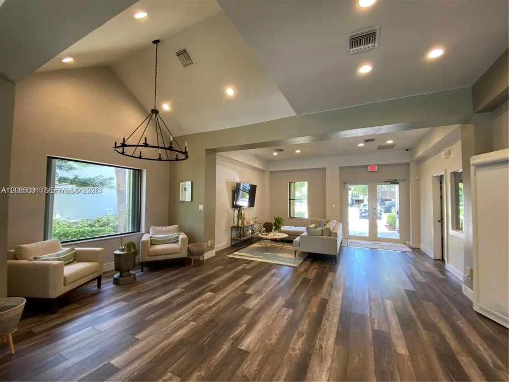 540 S Park Rd #14-9 Hollywood, FL 33021