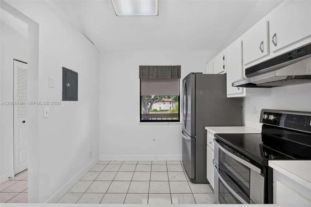 4626 E Lucerne Lakes Blvd E #202 Lake Worth, FL 33467