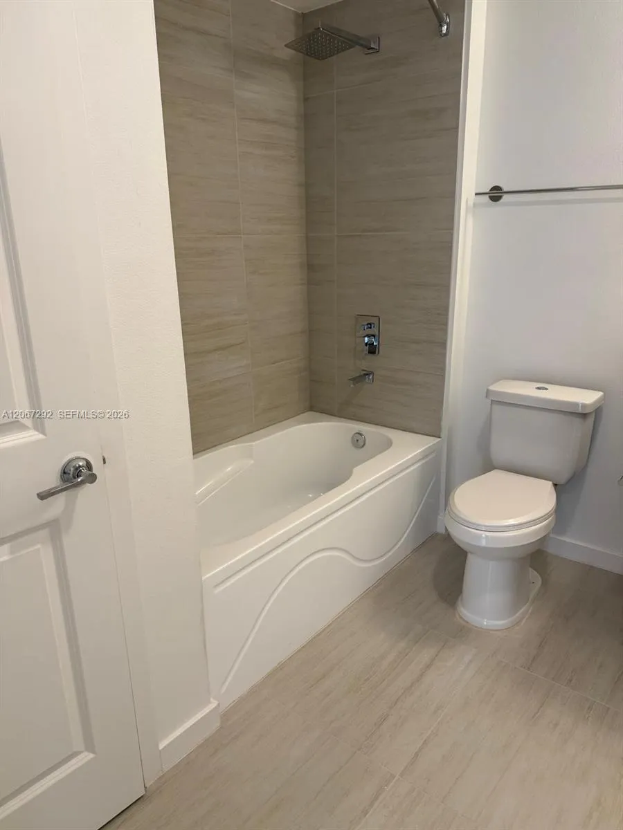 5563 Milenia Park Blvd #307 Orlando, FL 32839