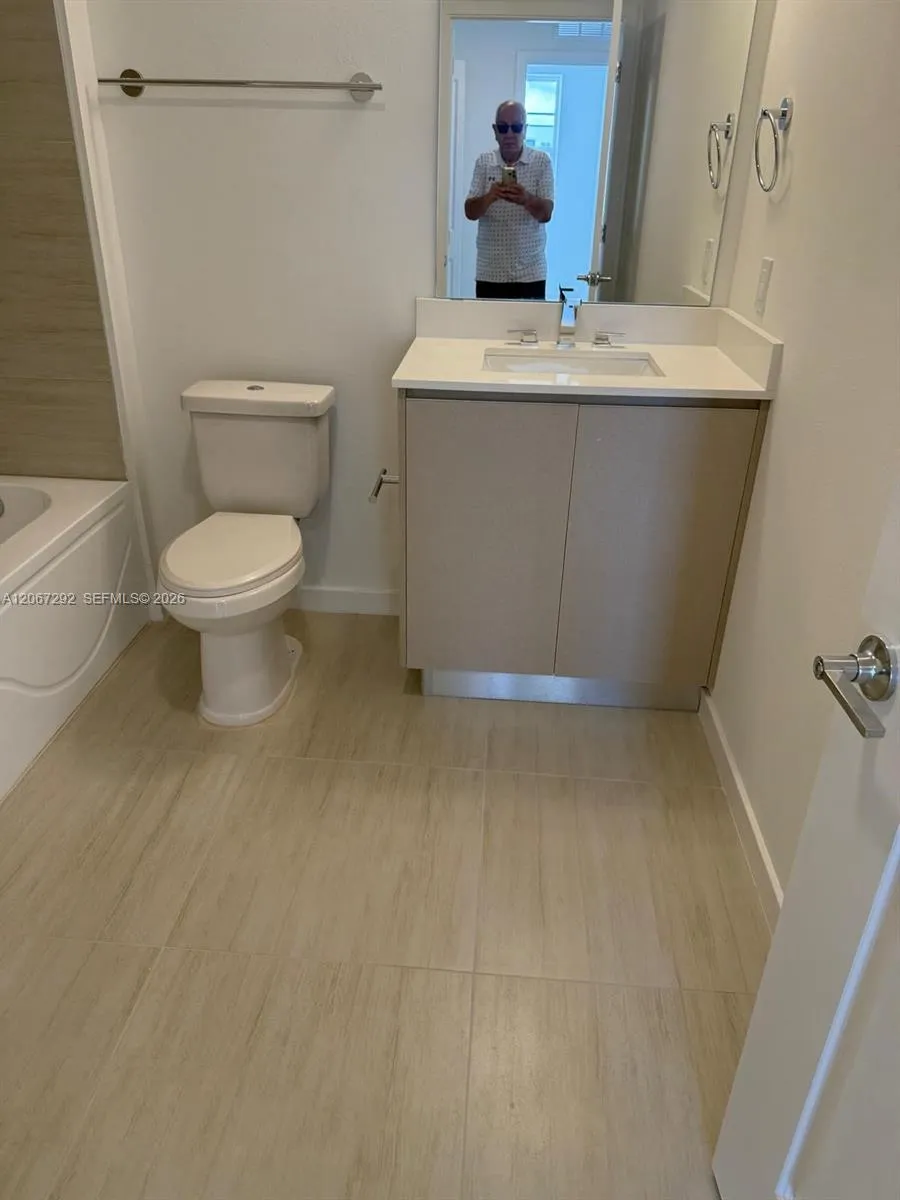 5563 Milenia Park Blvd #307 Orlando, FL 32839
