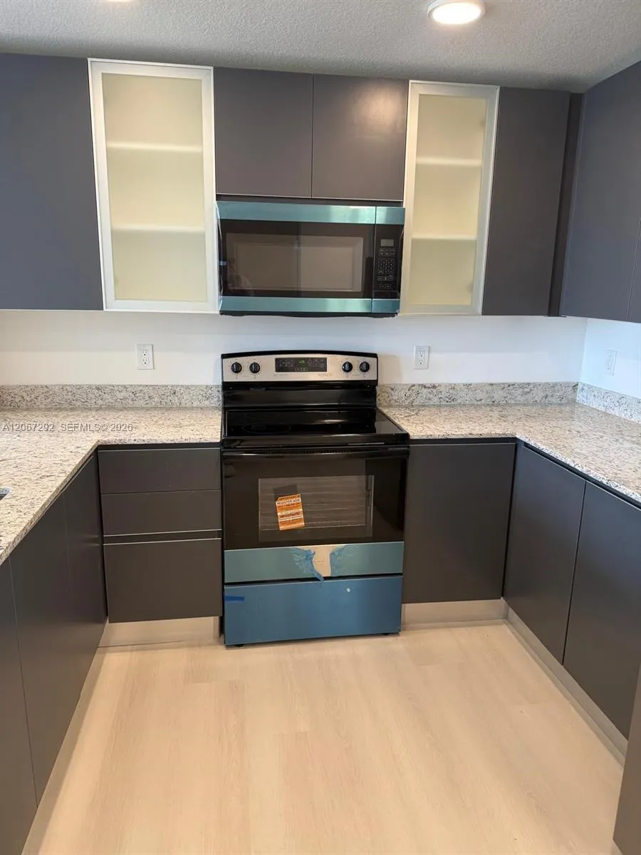 5563 Milenia Park Blvd #307 Orlando, FL 32839