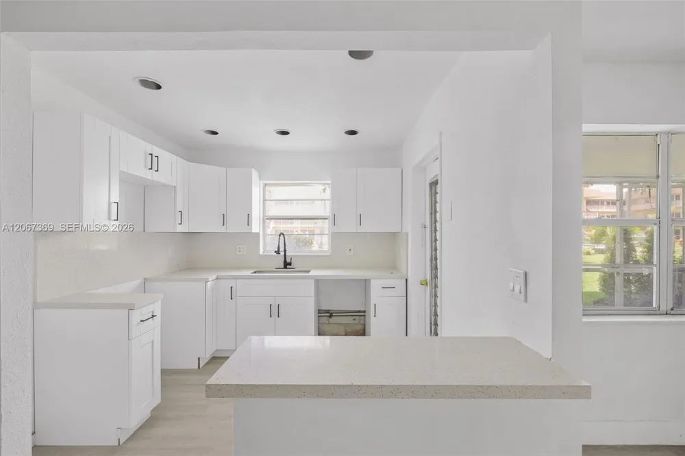 5300 Washington St #T125 Hollywood, FL 33021