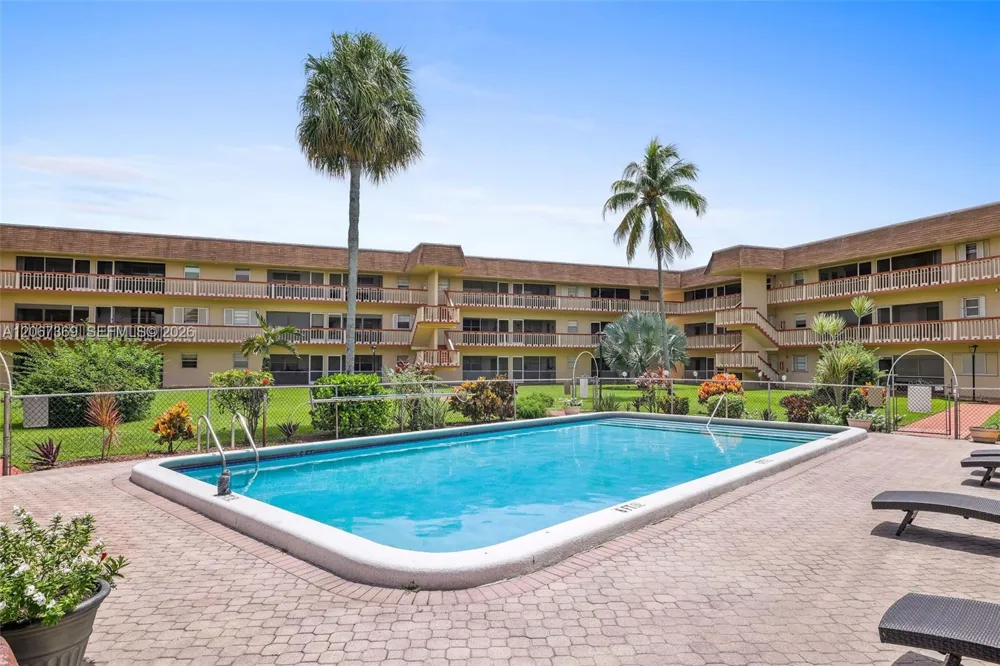 5300 Washington St #T125 Hollywood, FL 33021