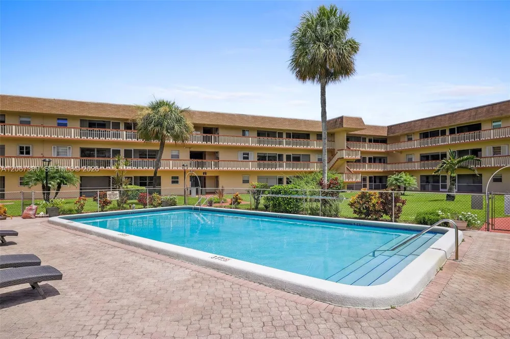 5300 Washington St #T125 Hollywood, FL 33021