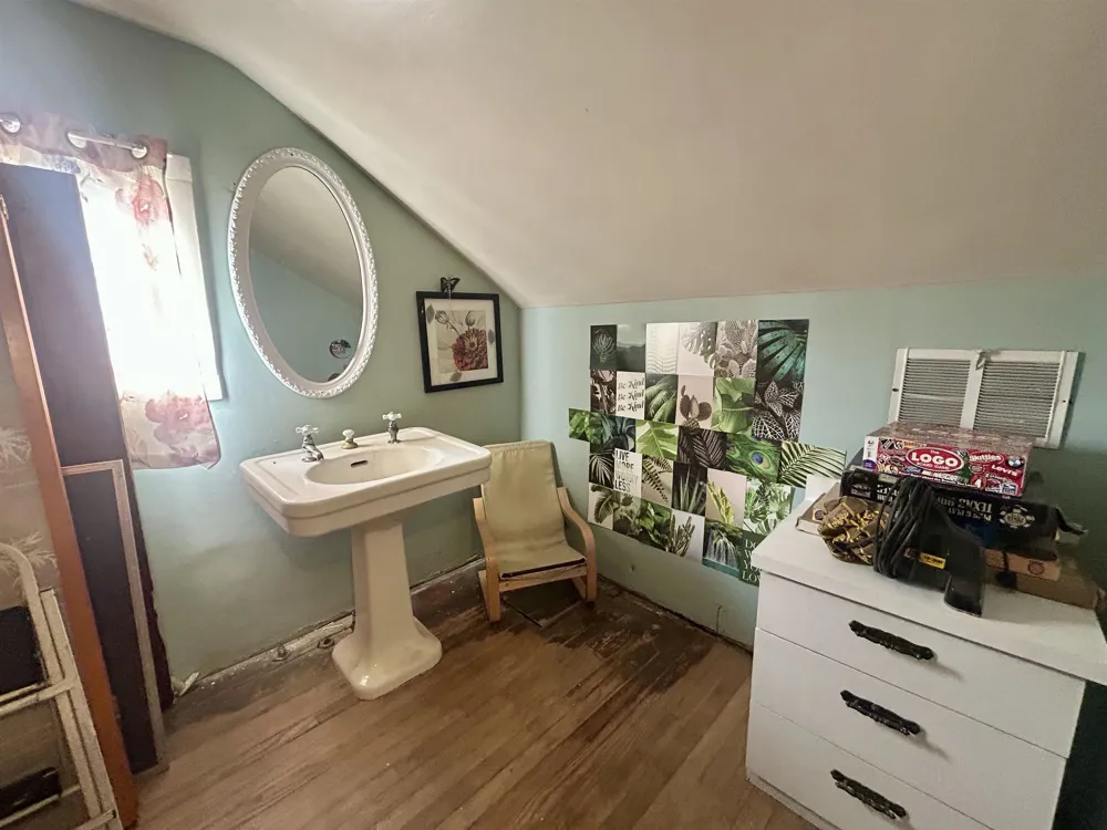 1511 11th Street Bay City City, MI 48708
