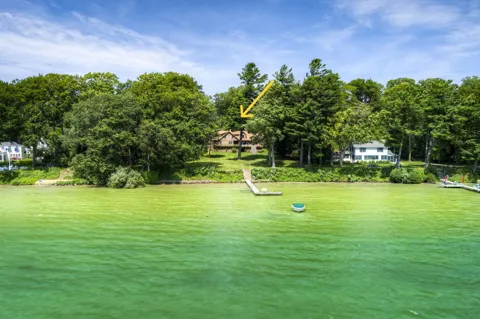 3706 Manitou Trail