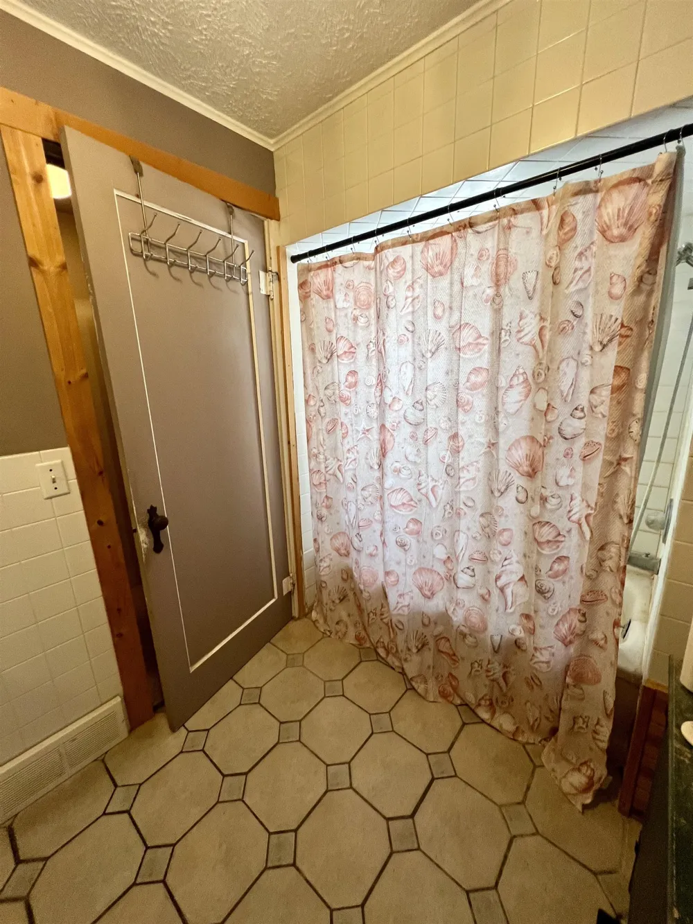 7489 Terrace Avenue Elk Rapids Township, MI 49629