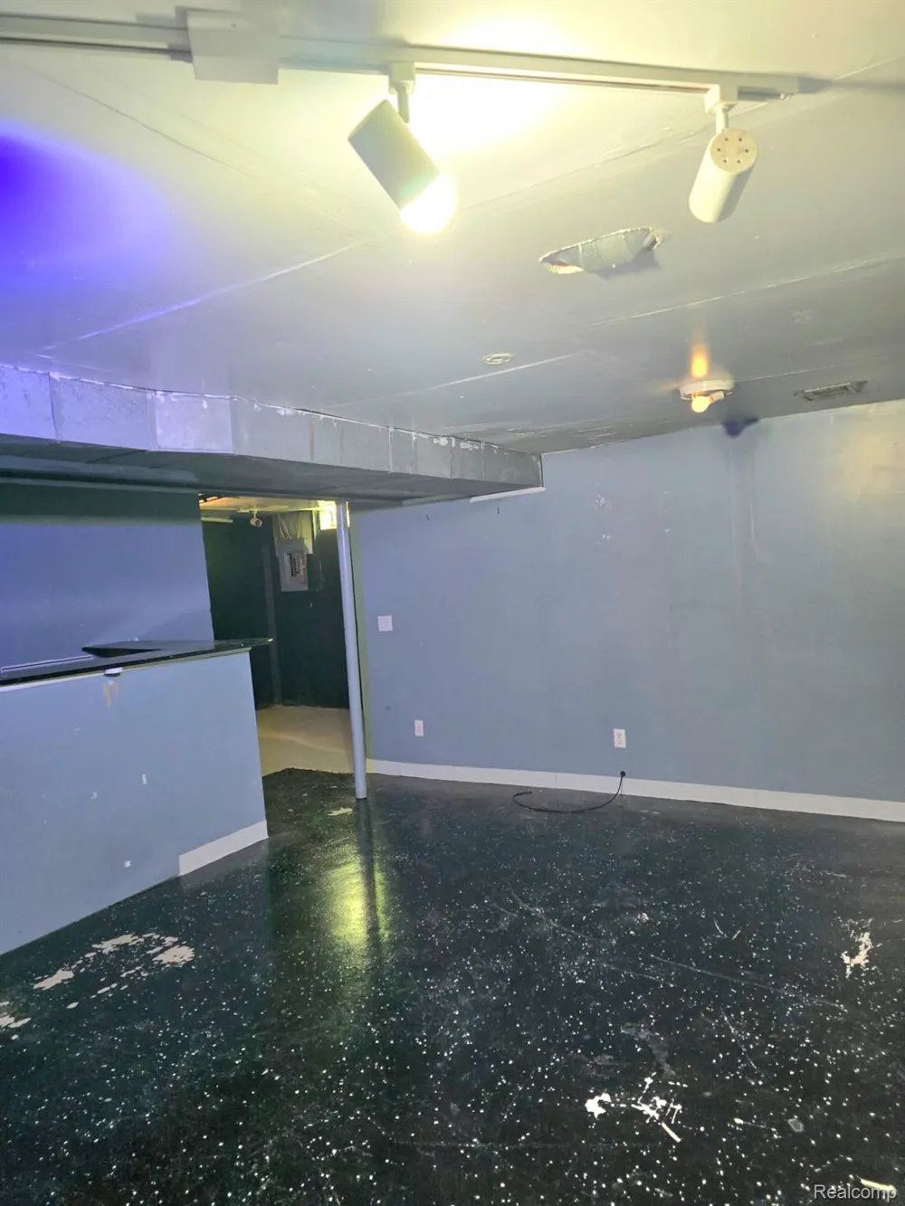 8702 Hazelton Street Dearborn Heights City, MI 48127