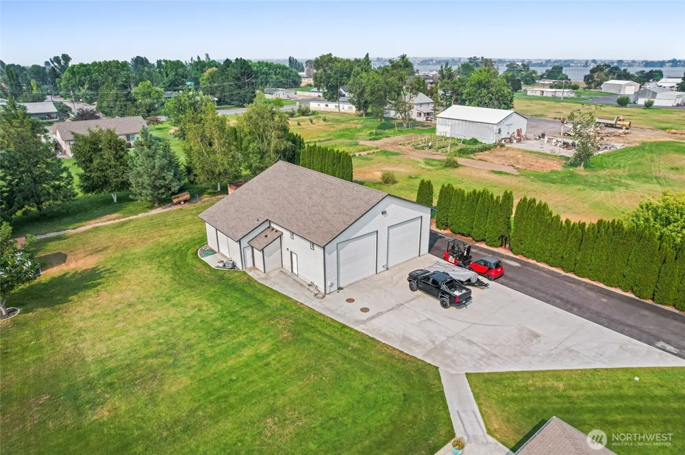 6616 Rd 1.9 NE Moses Lake, WA 98837