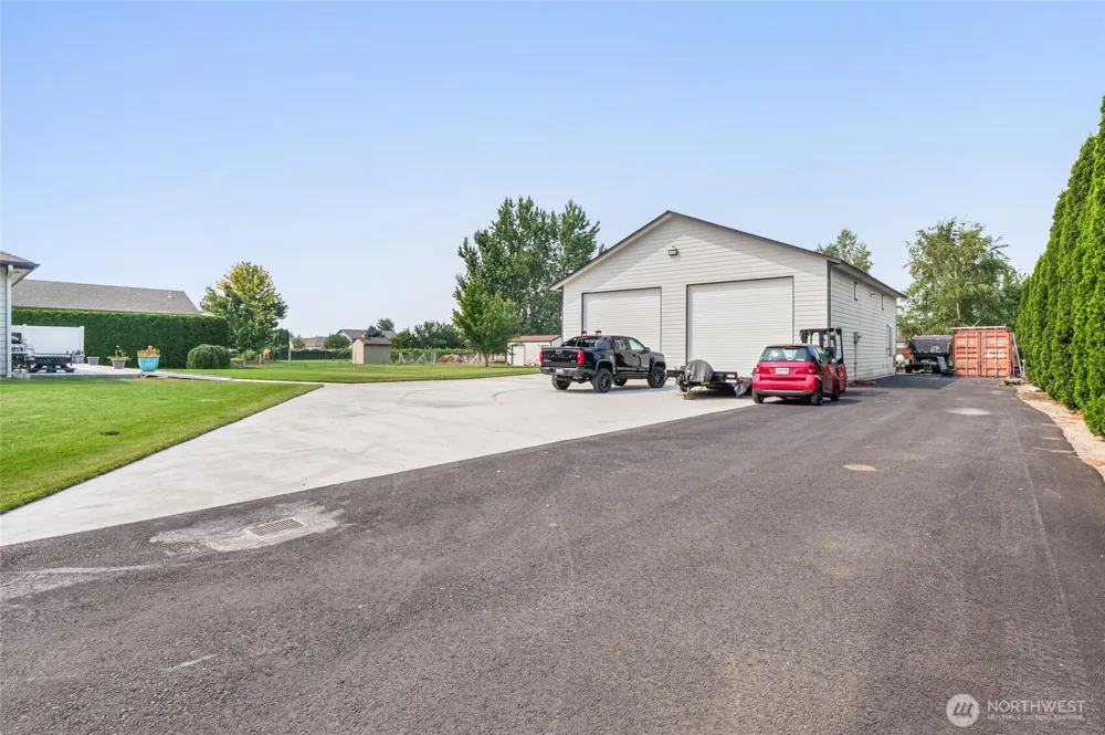 6616 Rd 1.9 NE Moses Lake, WA 98837