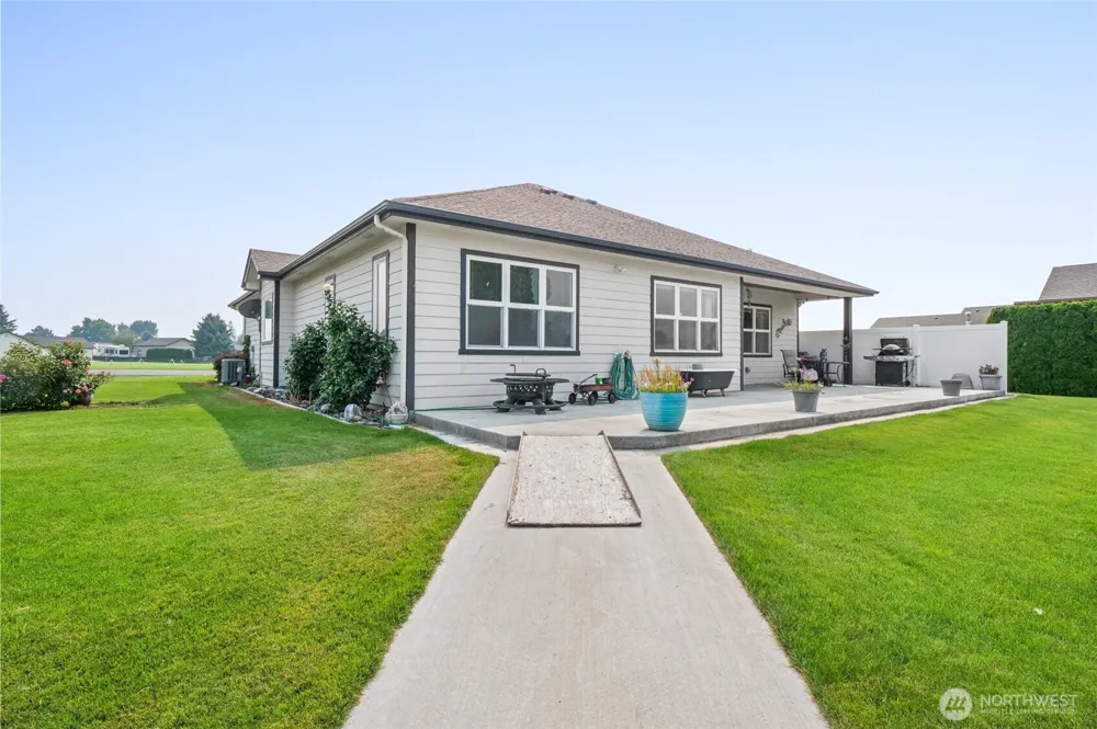 6616 Rd 1.9 NE Moses Lake, WA 98837