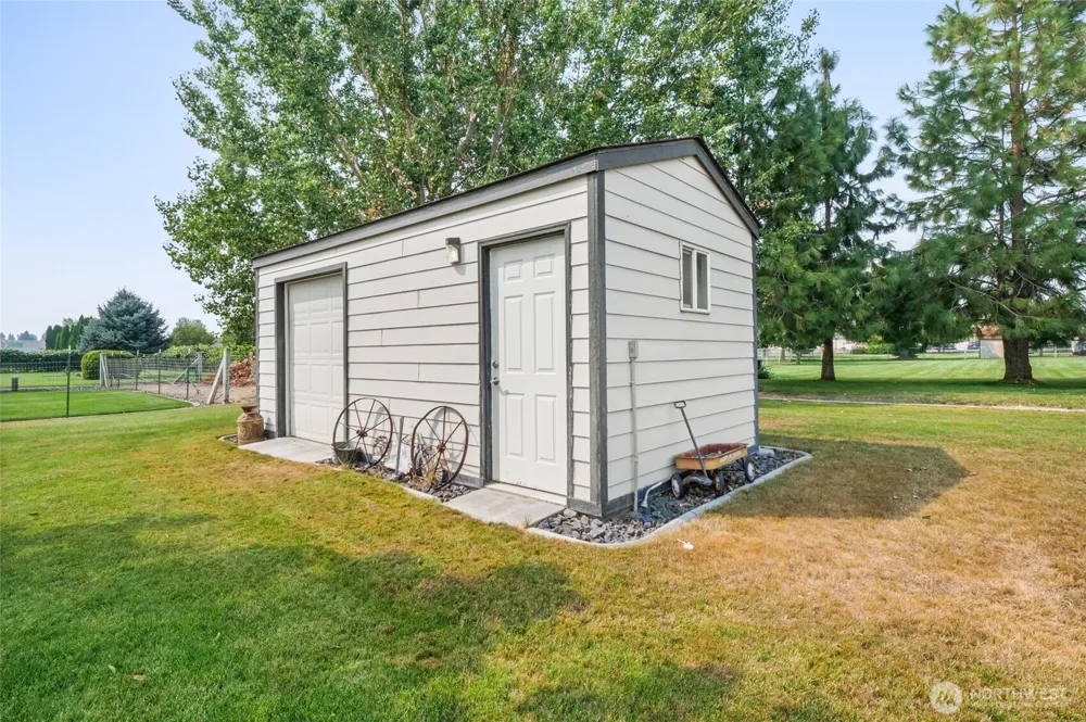 6616 Rd 1.9 NE Moses Lake, WA 98837