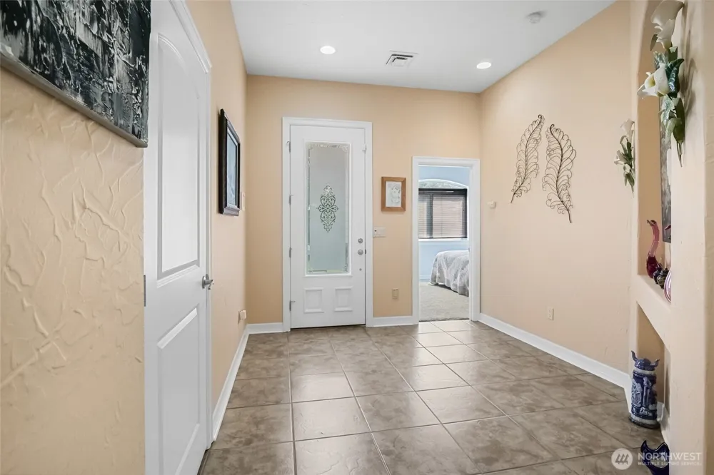 6616 Rd 1.9 NE Moses Lake, WA 98837