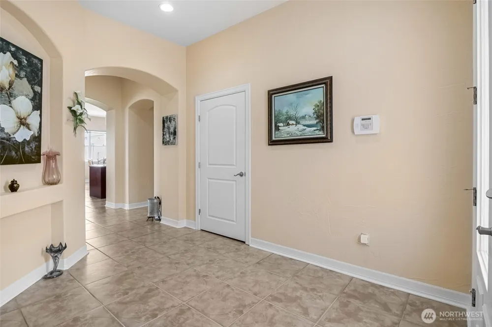 6616 Rd 1.9 NE Moses Lake, WA 98837