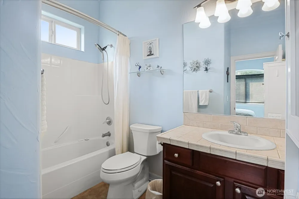 6616 Rd 1.9 NE Moses Lake, WA 98837