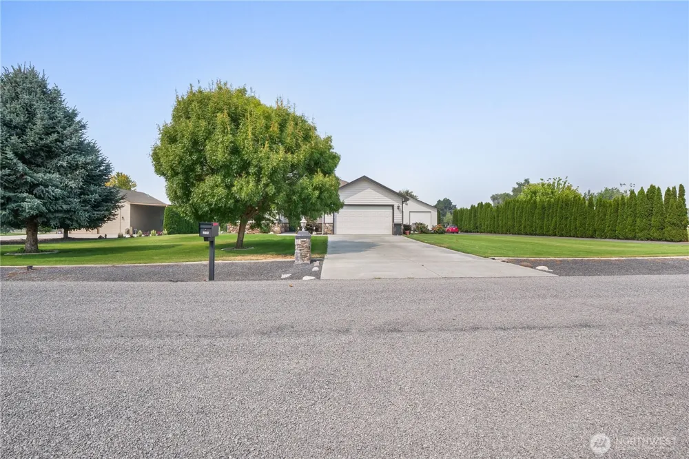 6616 Rd 1.9 NE Moses Lake, WA 98837