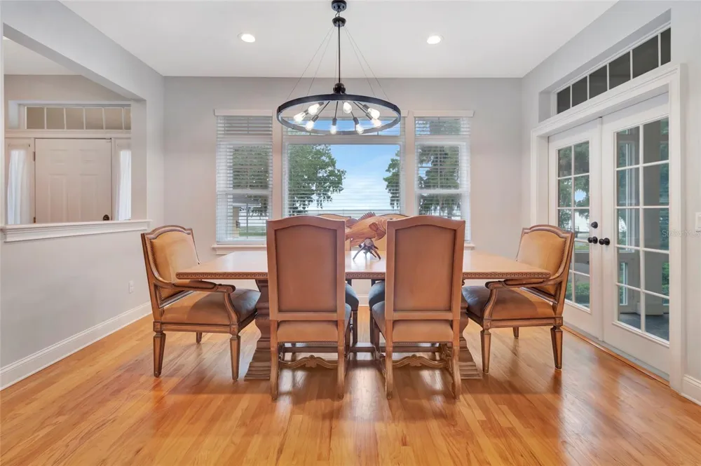 1215 LAKESHORE DRIVE Eustis, FL 32726
