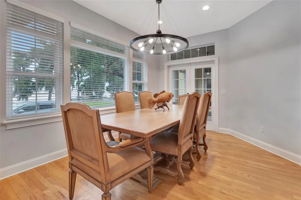 1215 LAKESHORE DRIVE Eustis, FL 32726