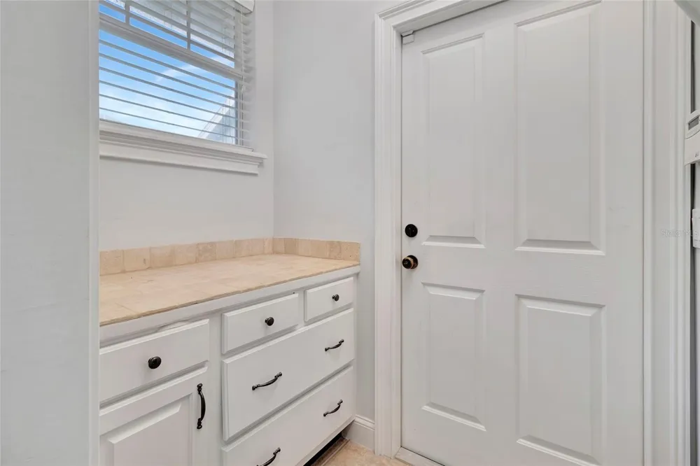1215 LAKESHORE DRIVE Eustis, FL 32726