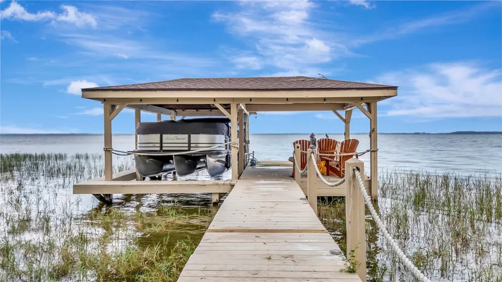 1215 LAKESHORE DRIVE Eustis, FL 32726