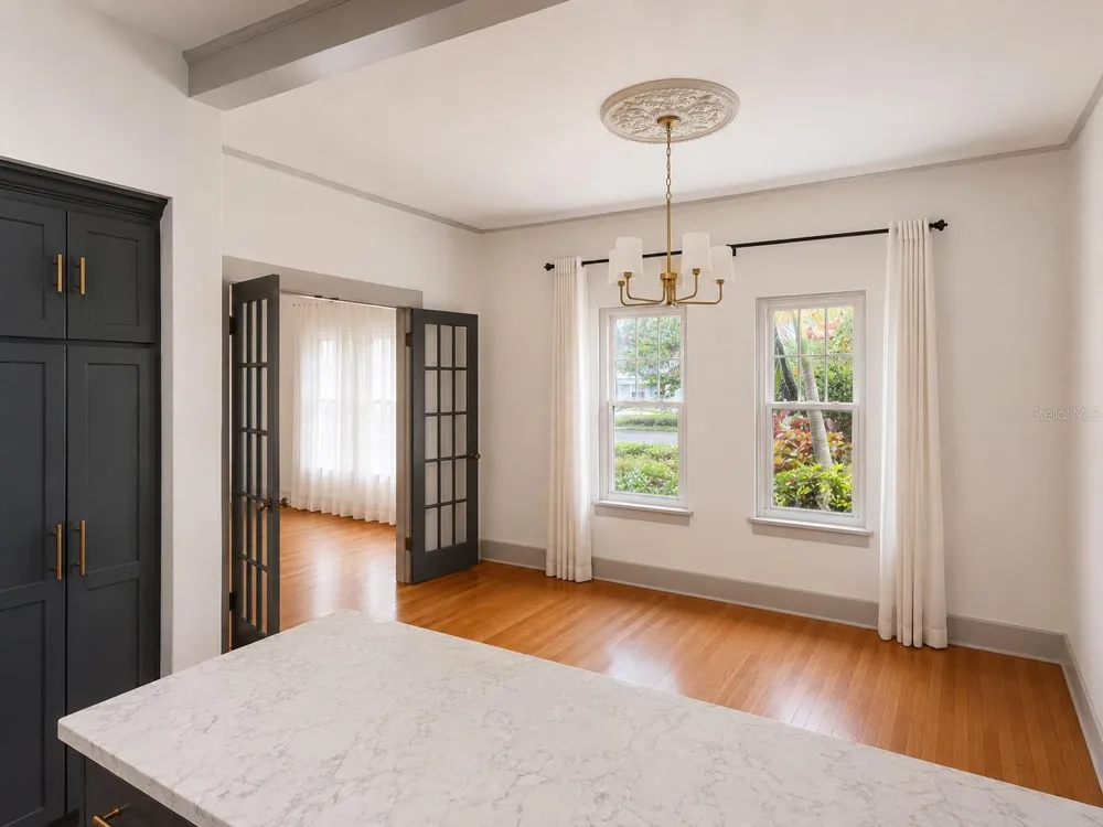 4535 9TH AVENUE St Petersburg, FL 33713