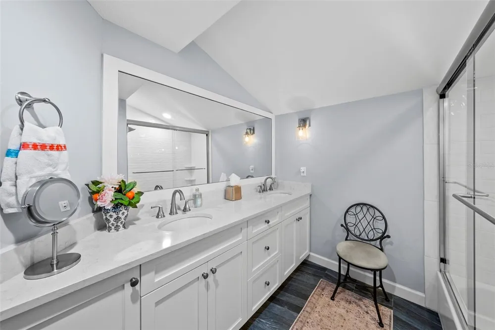 47 AEGEAN AVENUE Tampa, FL 33606