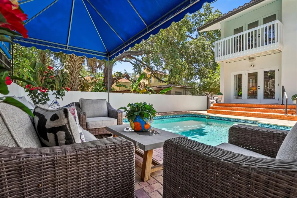 47 AEGEAN AVENUE Tampa, FL 33606