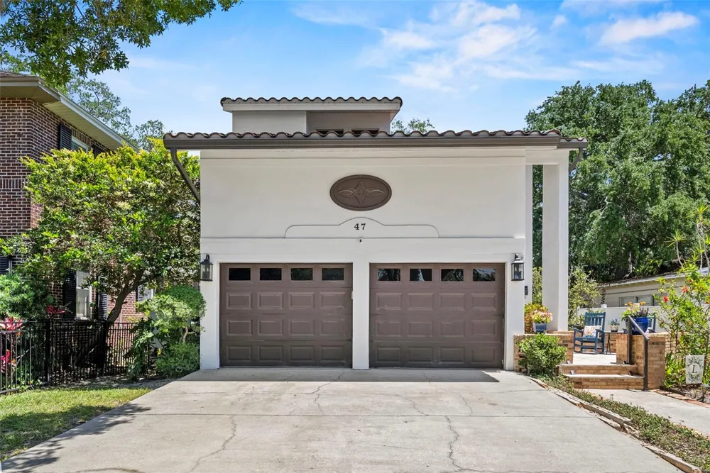 47 AEGEAN AVENUE Tampa, FL 33606
