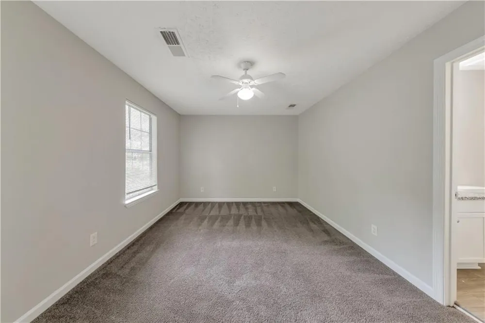 1008 Huntington Trace SE Smyrna, GA 30082