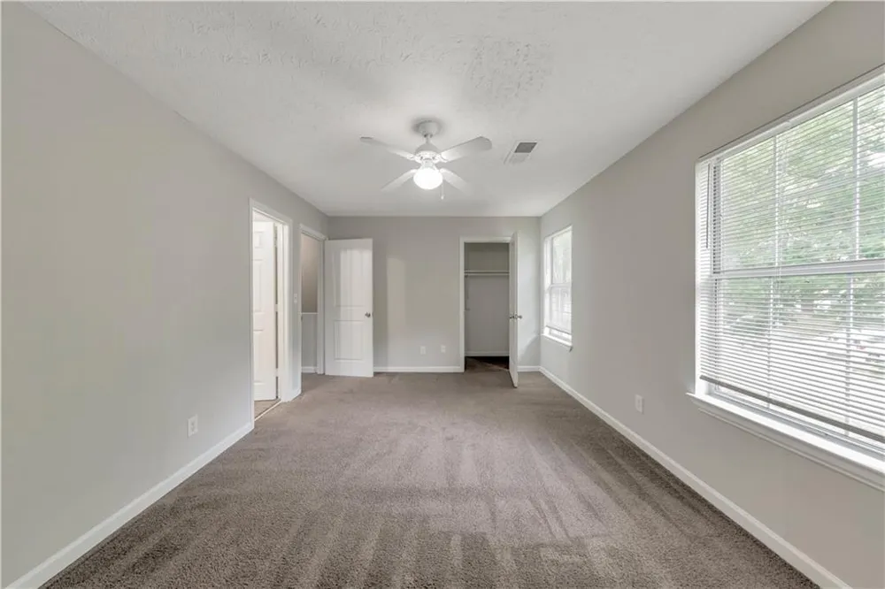 1008 Huntington Trace SE Smyrna, GA 30082