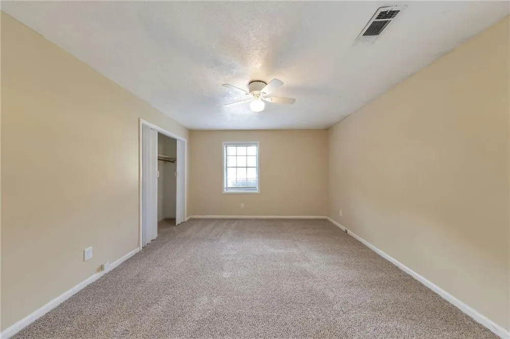 5835 Bearing Way College Park, GA 30349