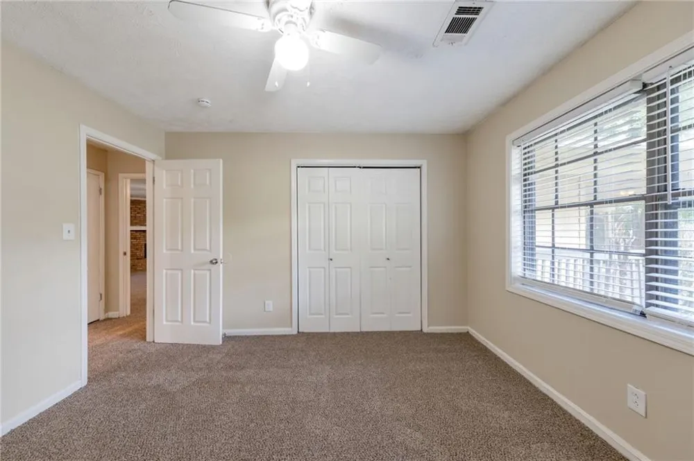 5835 Bearing Way College Park, GA 30349