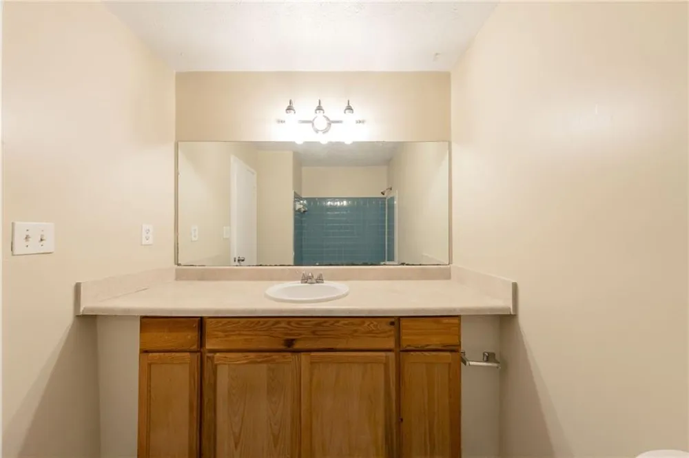 5835 Bearing Way College Park, GA 30349