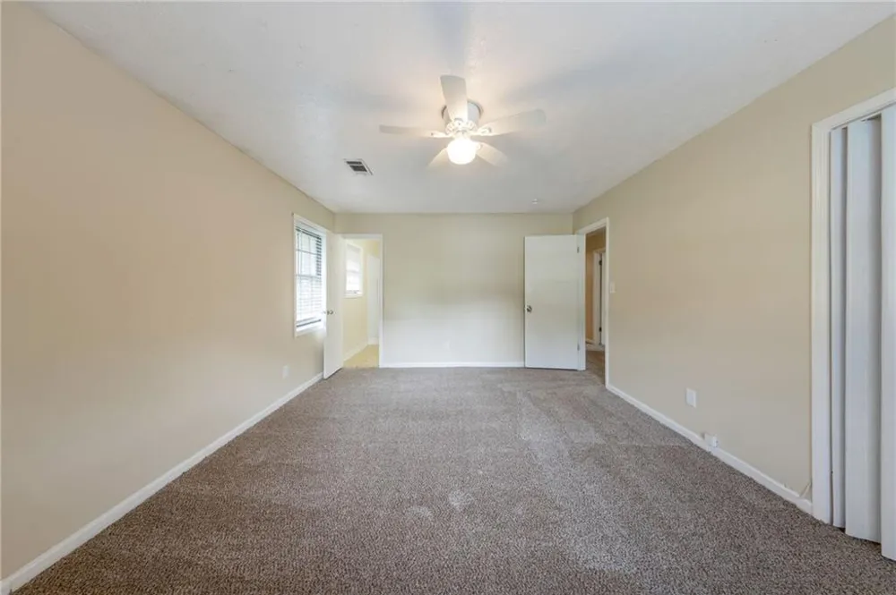 5835 Bearing Way College Park, GA 30349