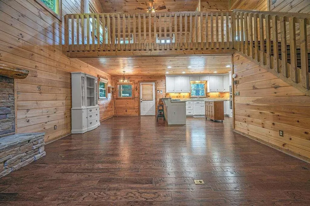 72 Gibbs Trail Mineral Bluff, GA 30559