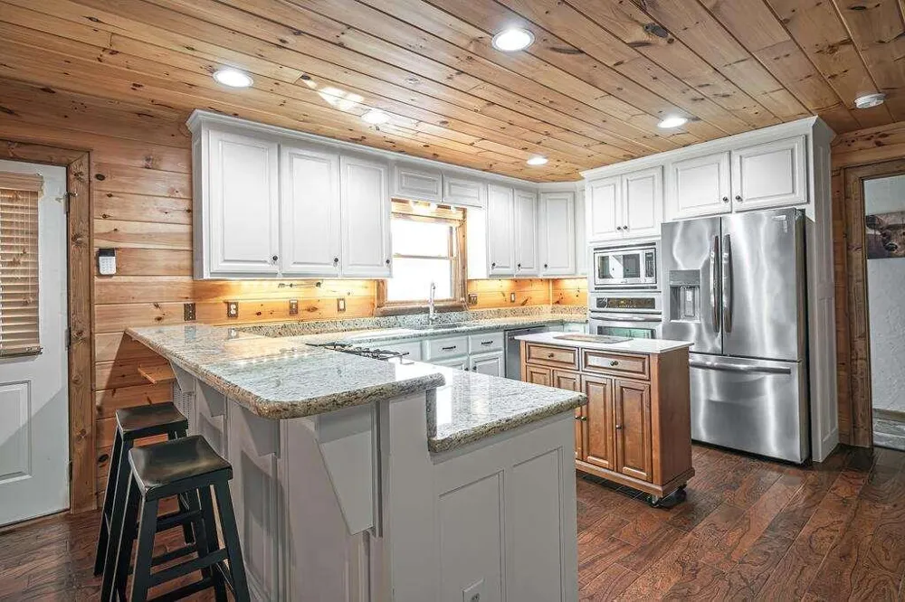 72 Gibbs Trail Mineral Bluff, GA 30559