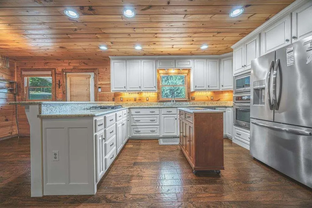 72 Gibbs Trail Mineral Bluff, GA 30559